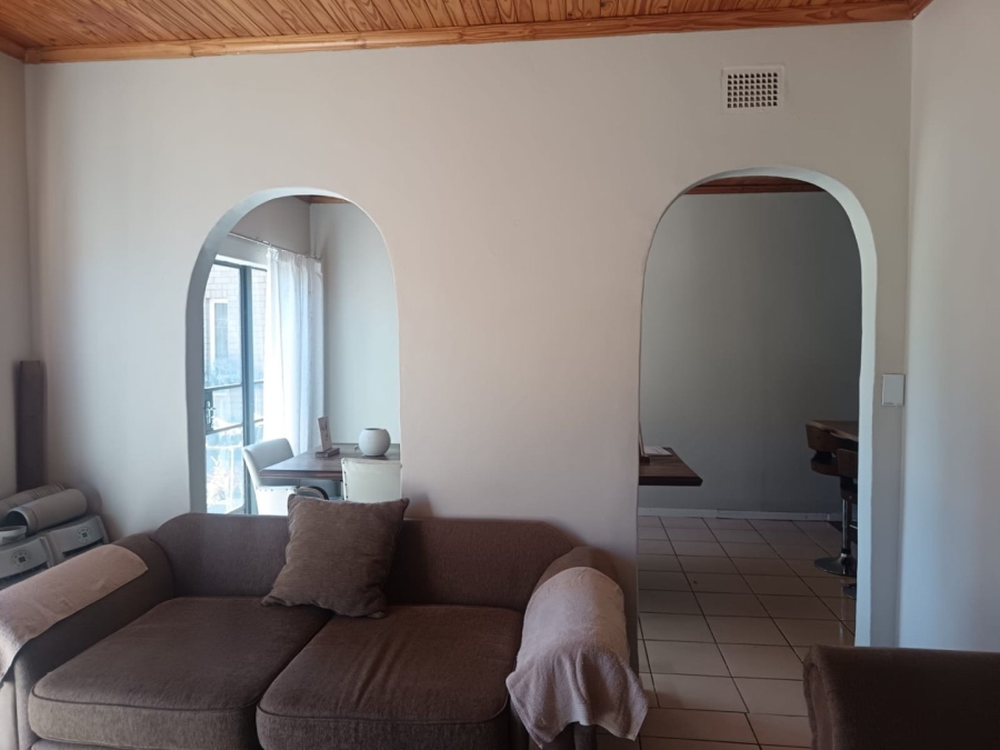 4 Bedroom Property for Sale in Heuwelsig Northern Cape